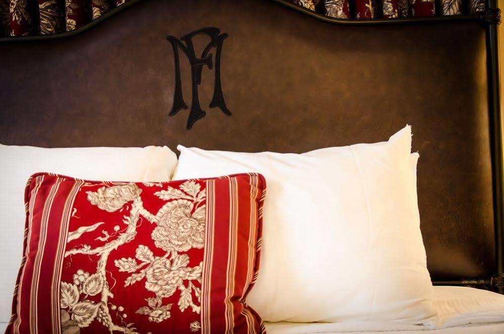 General Francis Marion Hotel Kültér fotó